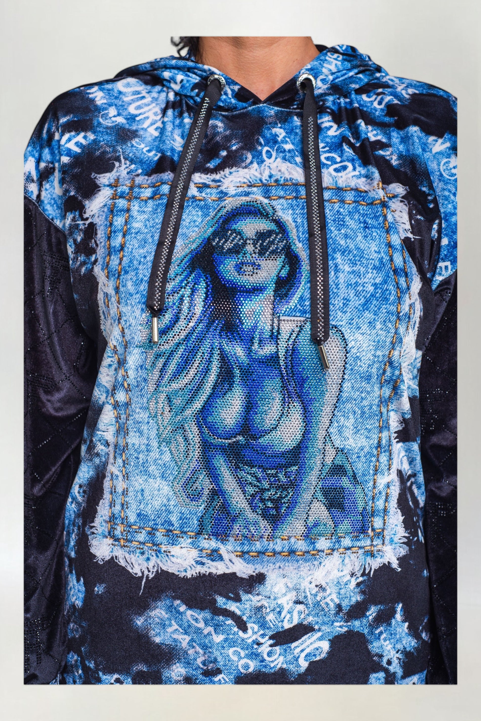 Sukienka w Motyw Jeansowy z Cyrkoniami