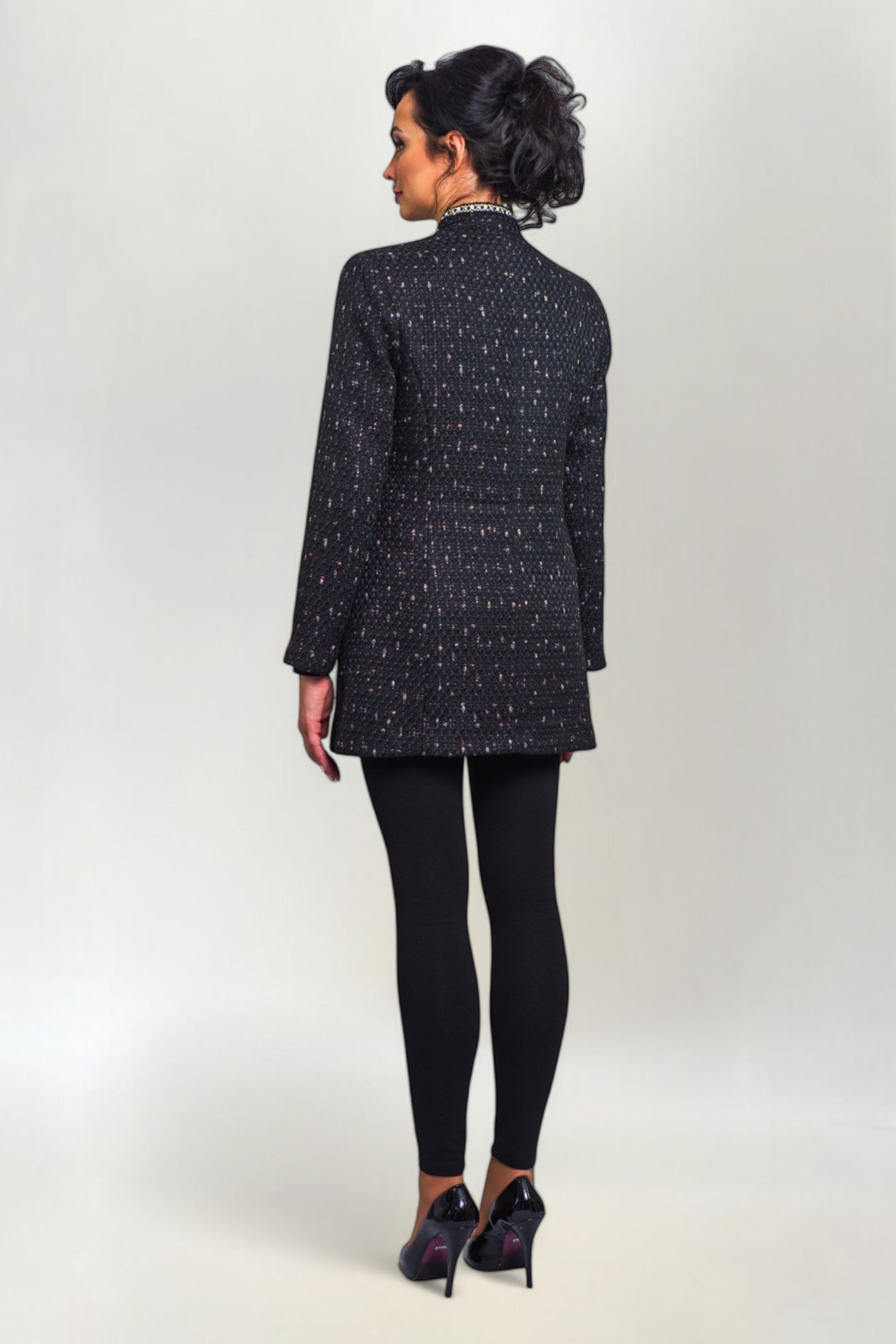 Płaszcz ze Srebrną Aplikacją Czarny