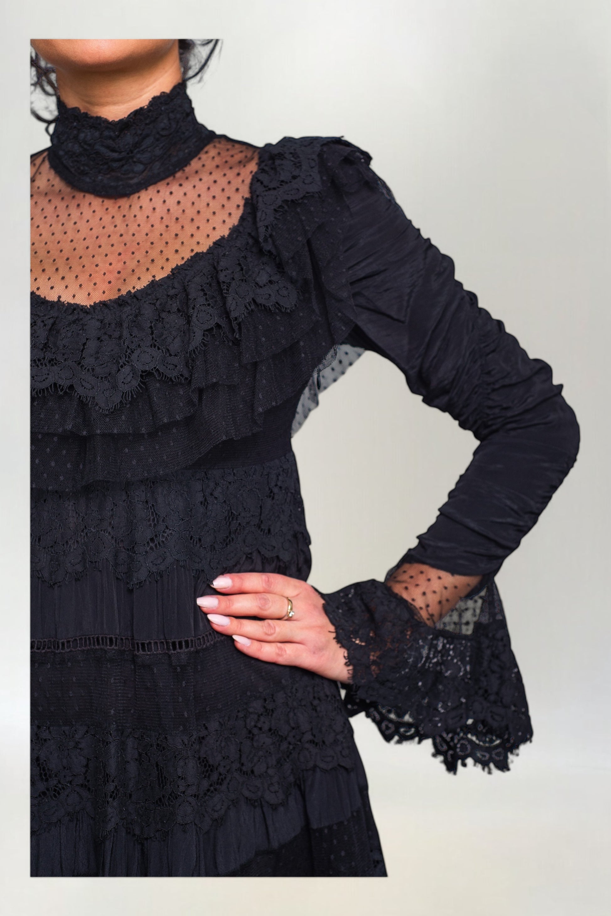 Sukienka Hand Made Koronkowa Czarna