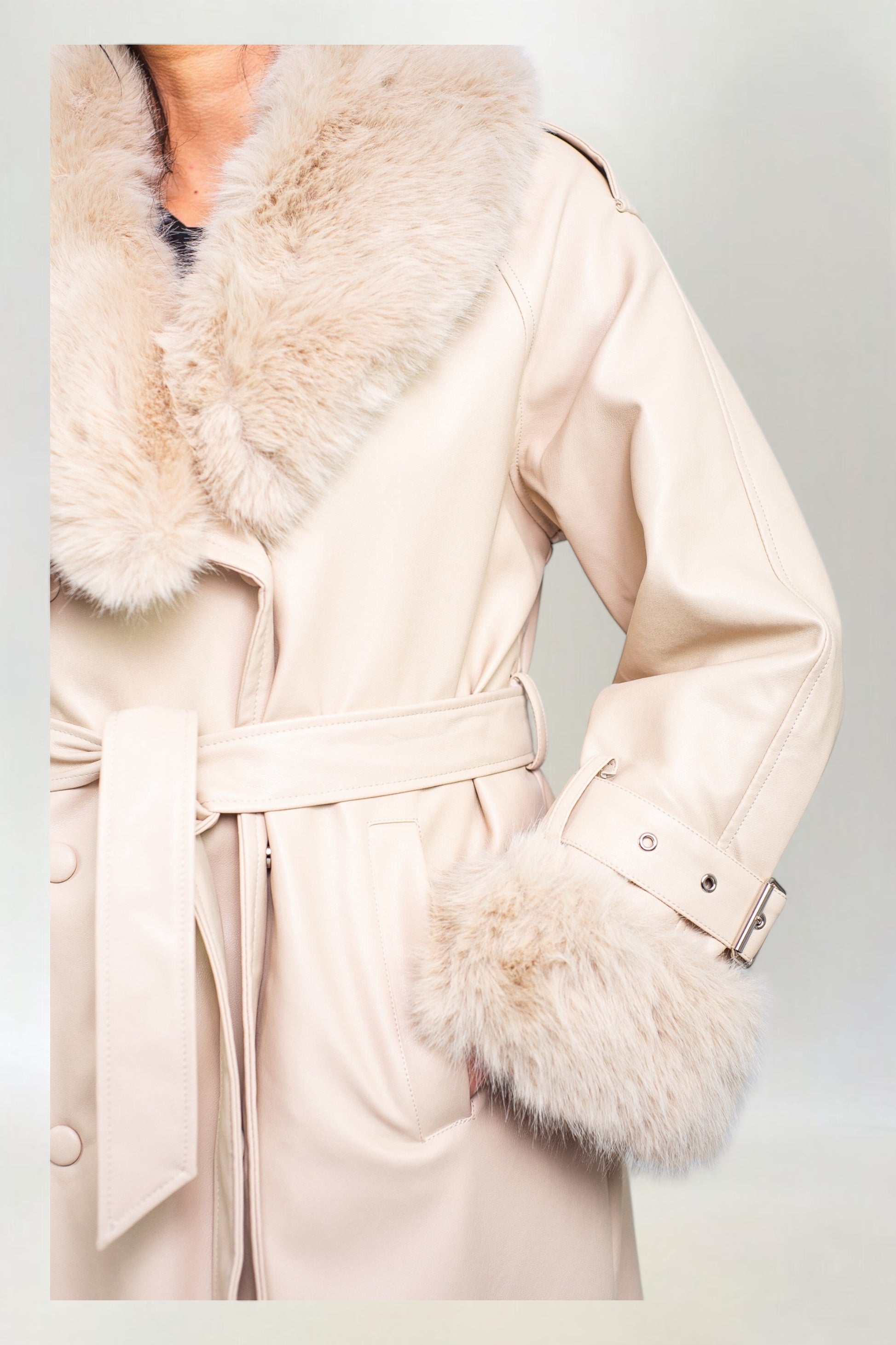 Płaszcz Skórzany z Futrem Beżowy