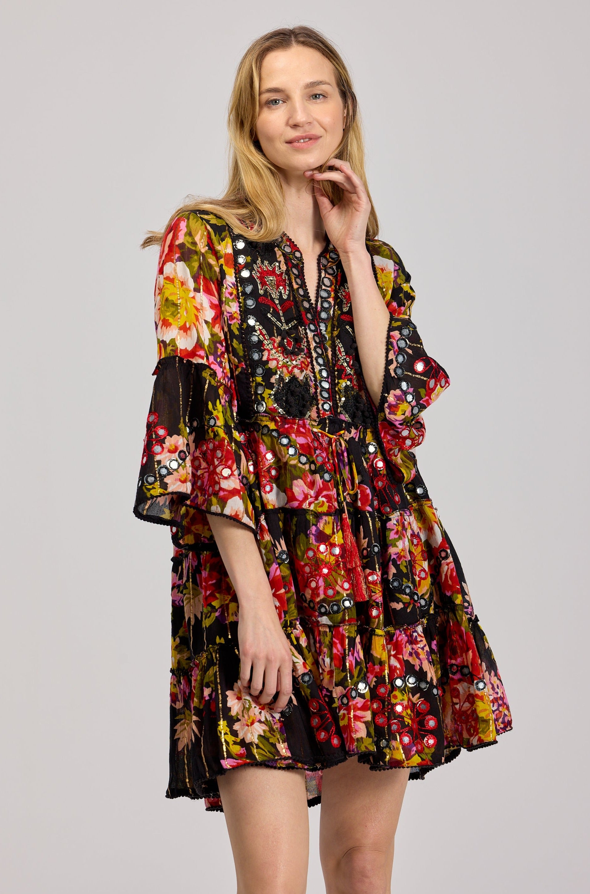 Sukienka Boho Hand Made Zdobiona Cekinami Czarna