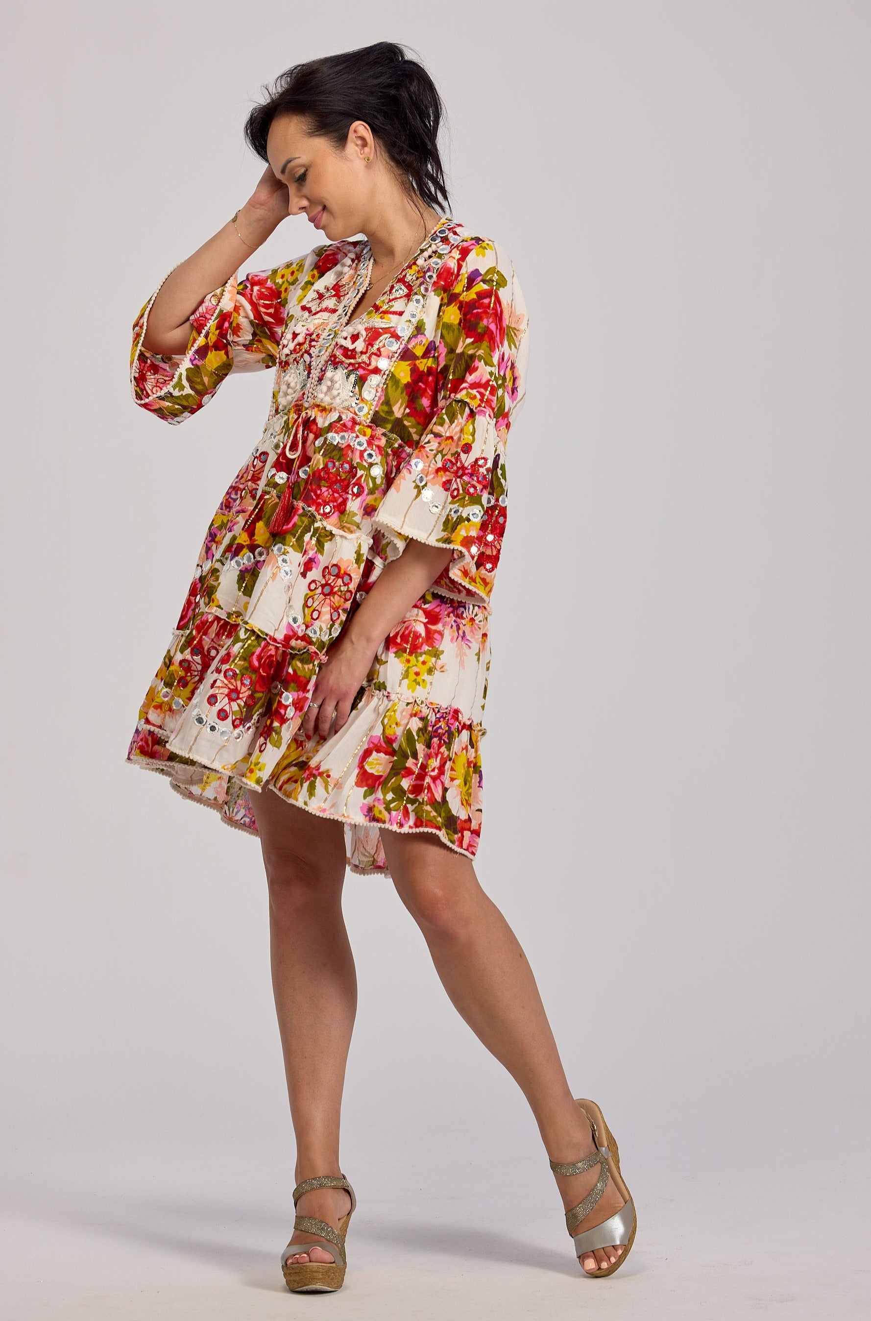 Sukienka Boho Hand Made Zdobiona Cekinami Biała