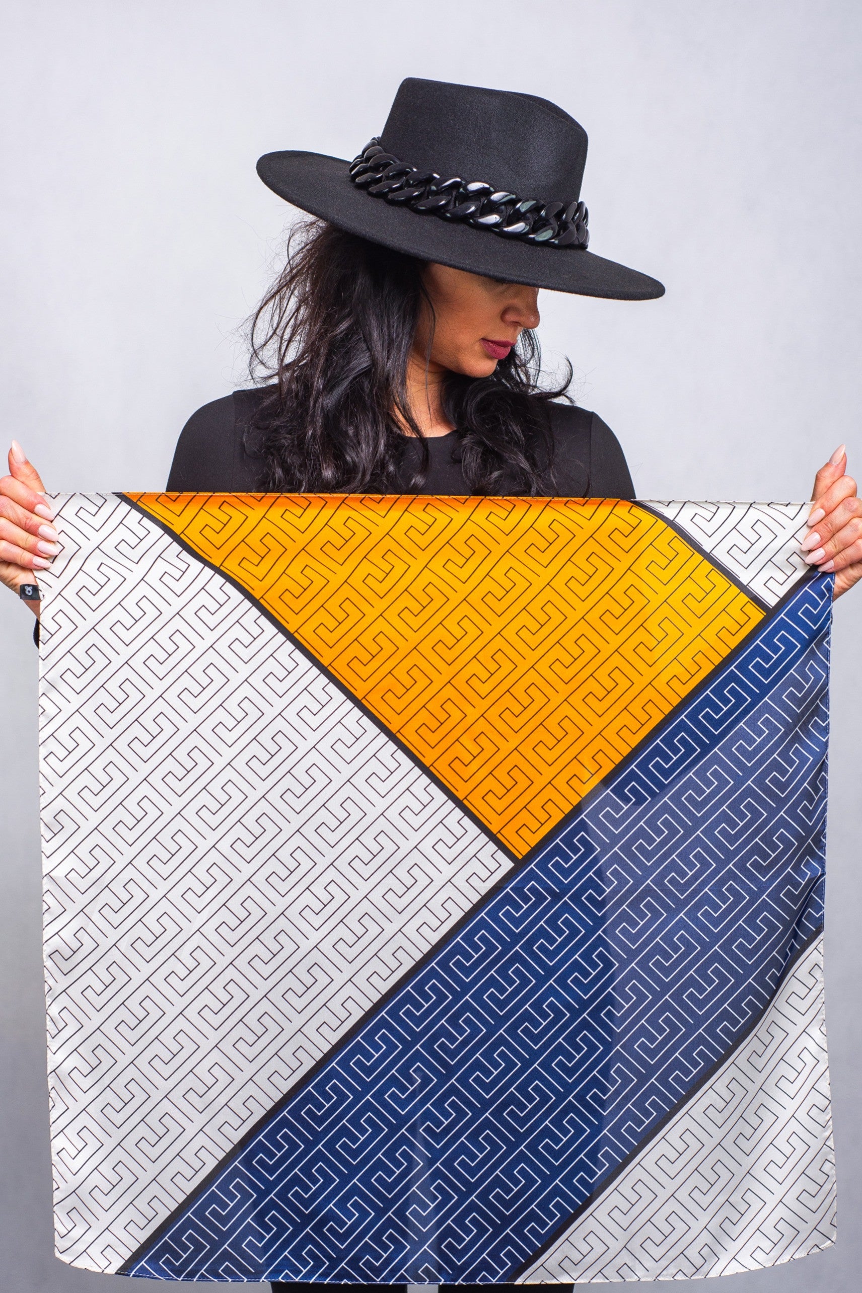 Apaszka Mała 68x68cm